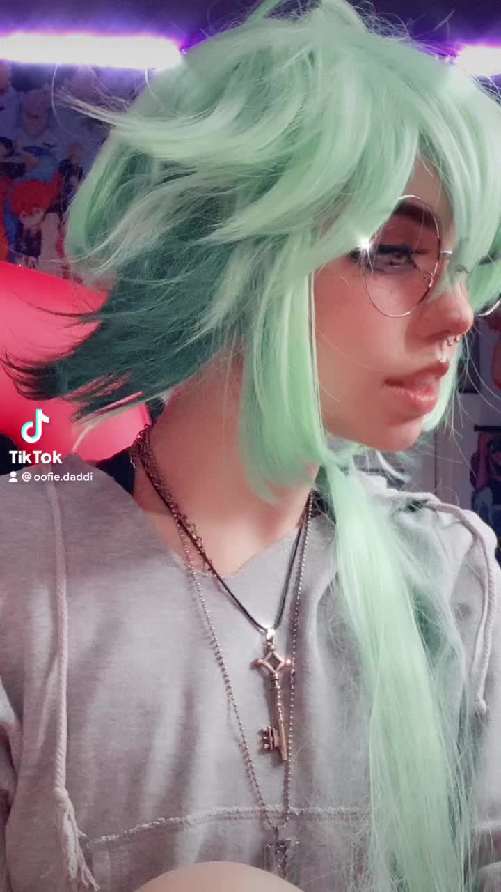 @OofieTV