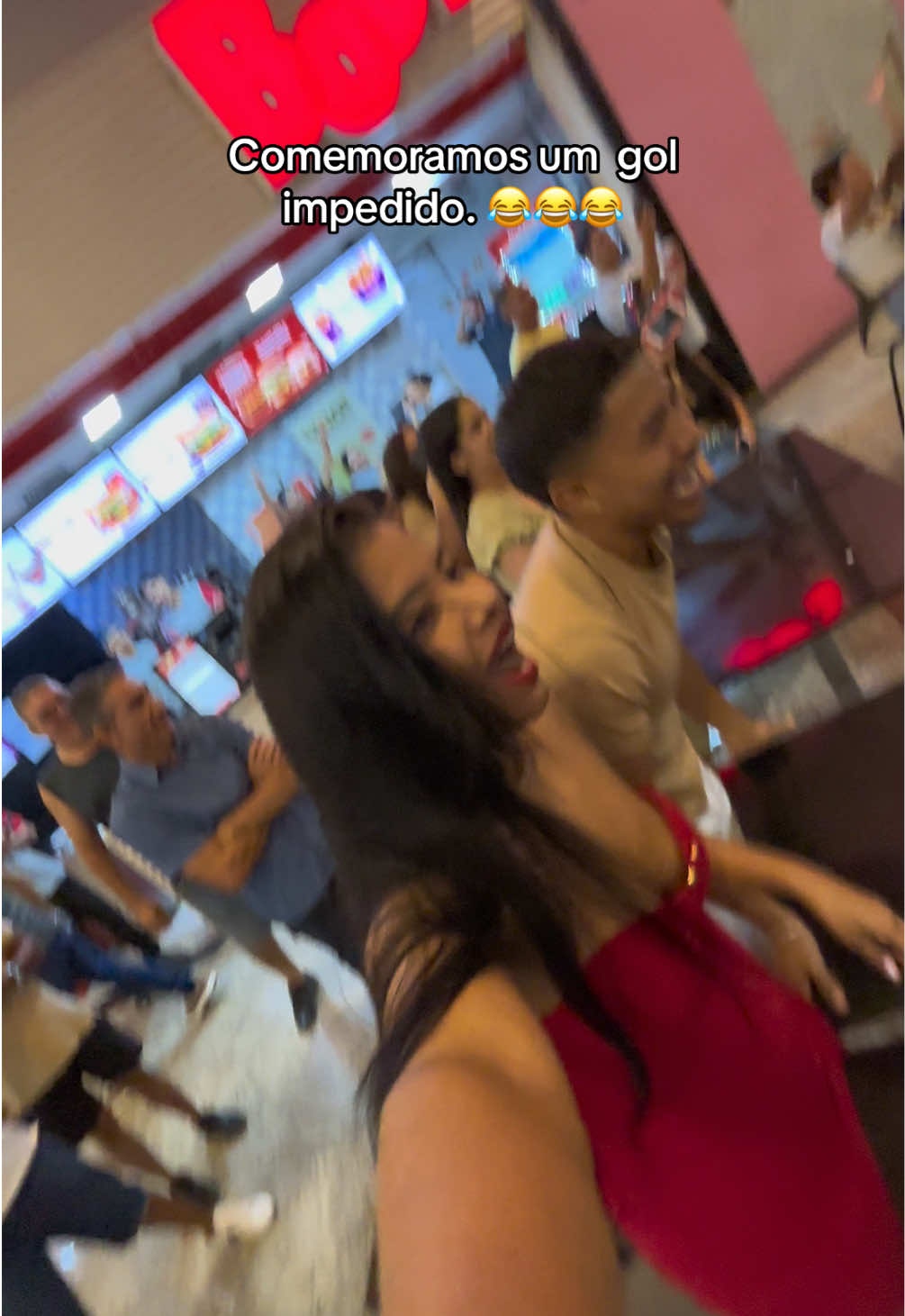 @Thaís Regina