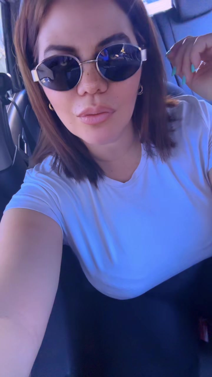 @ANGELICA🐘☕️