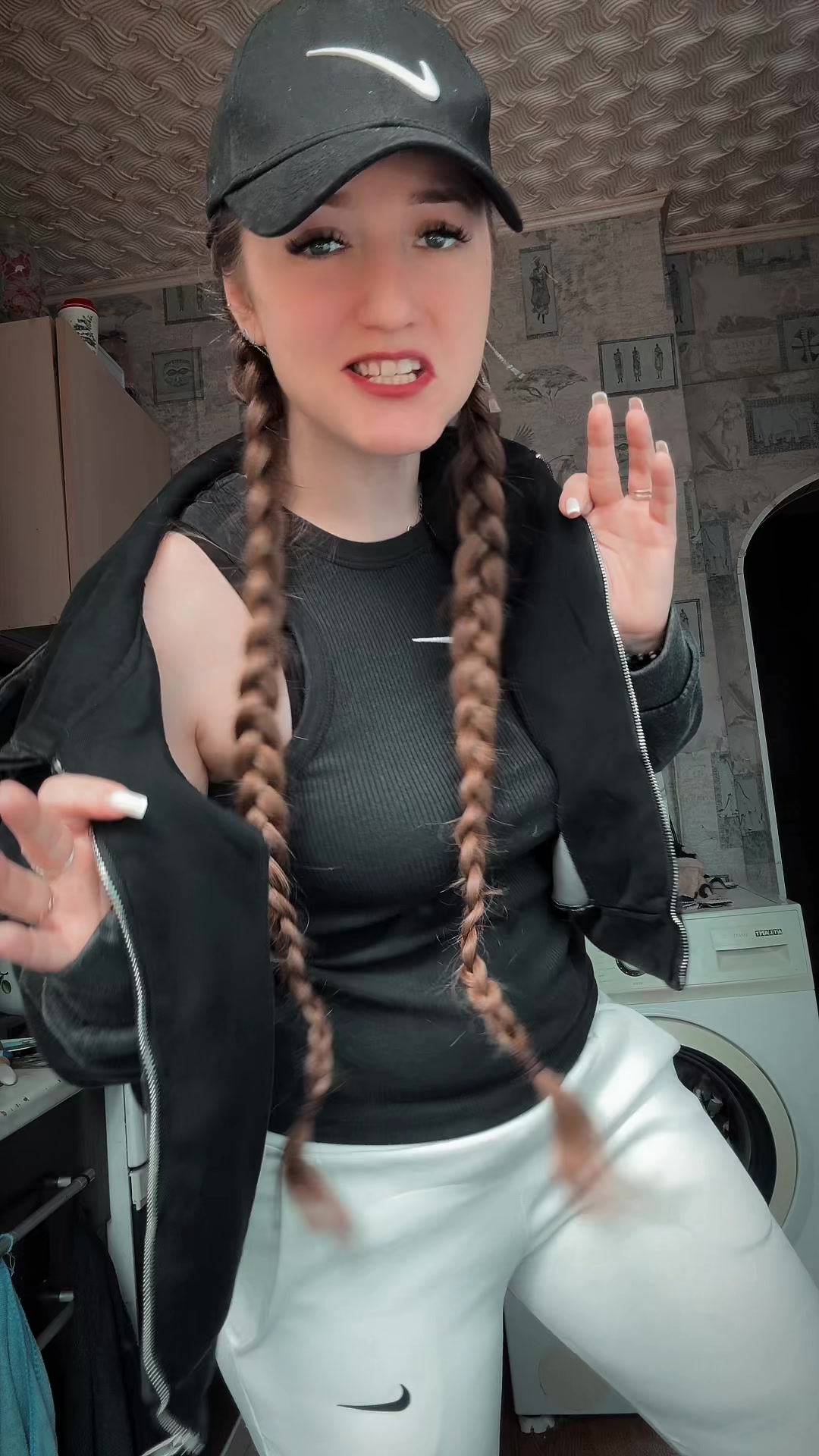 @Дарья