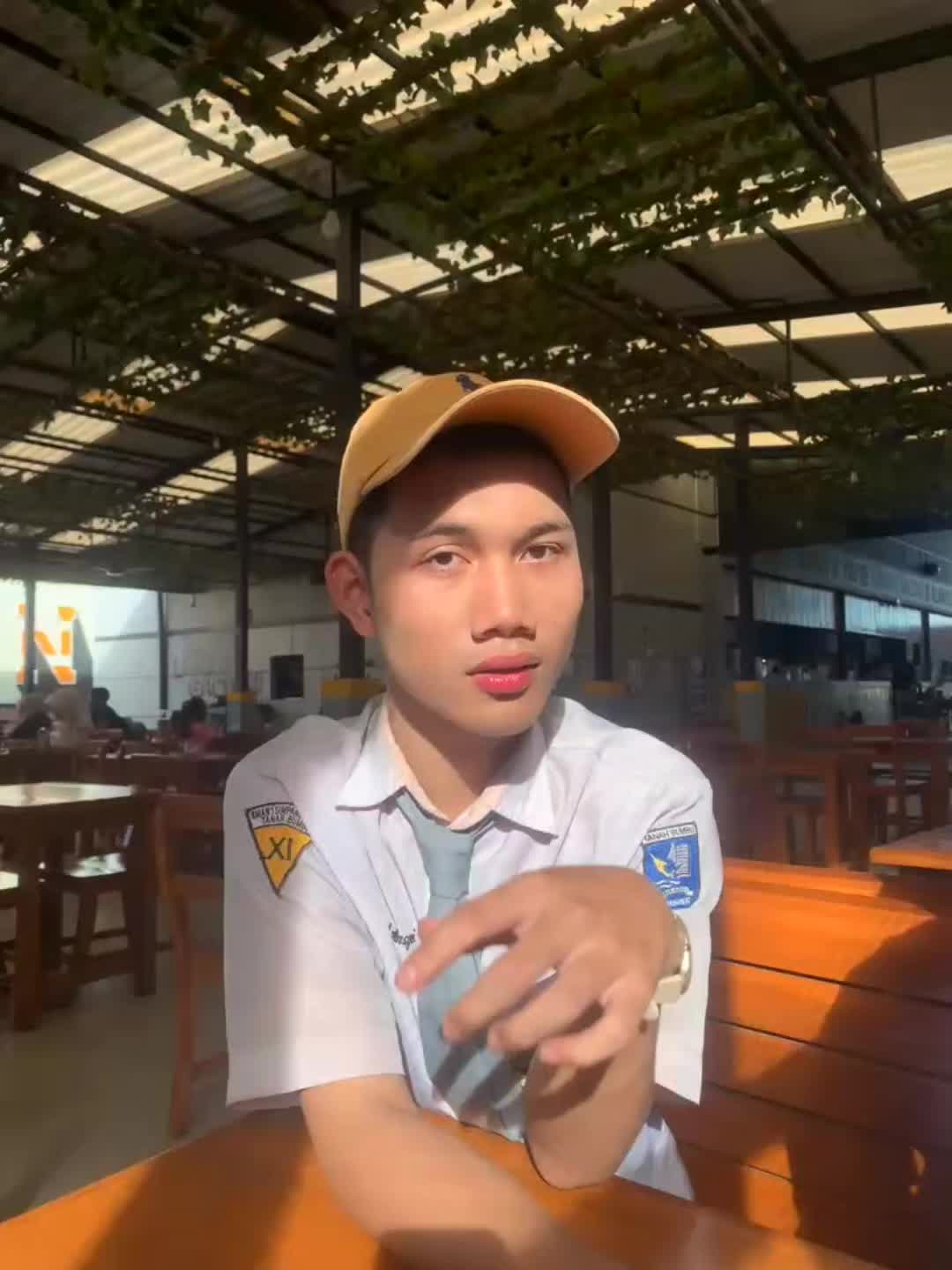 @۶ৎ .ᐟ