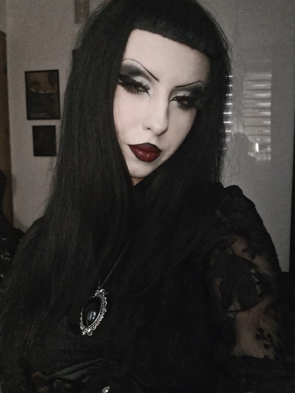 @𝕸𝖆𝖏𝖆 🕯