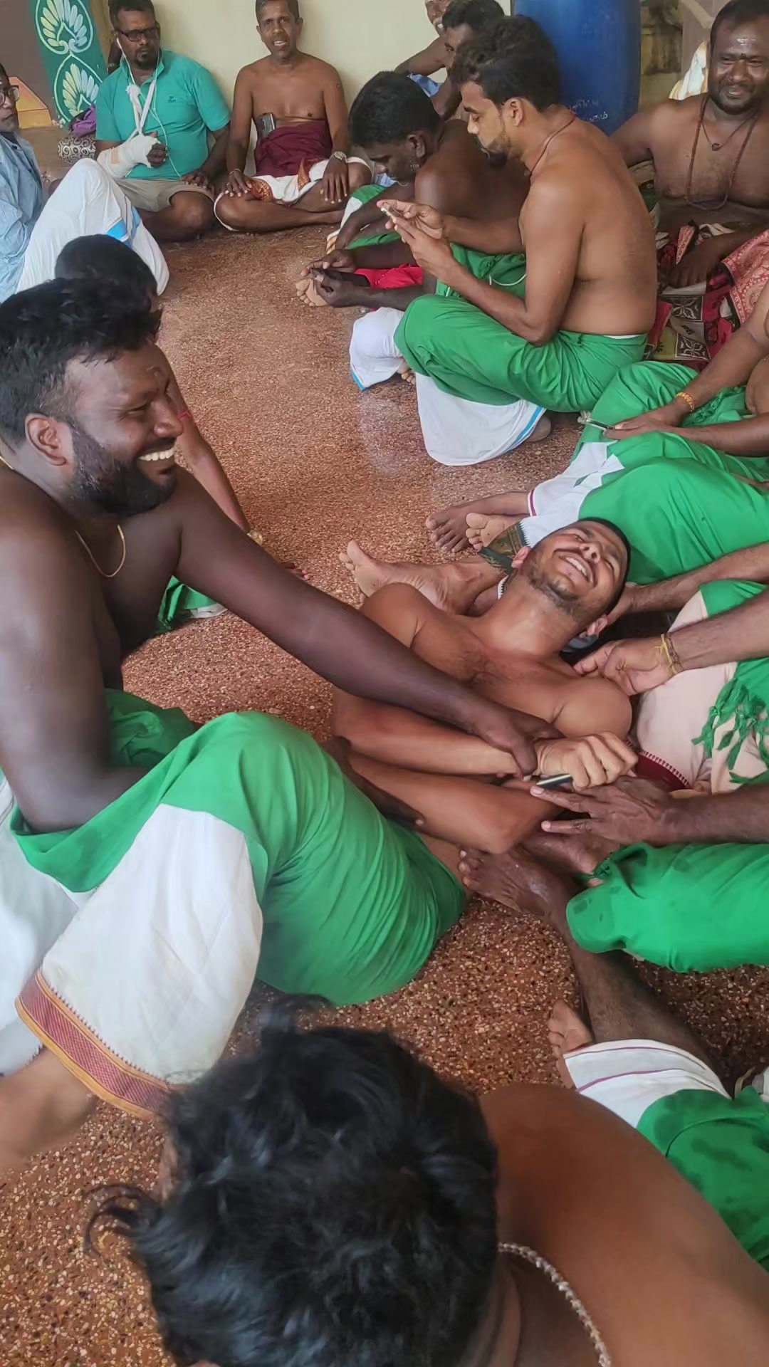 @Bavanujan🤵🏻&zwj;♂️