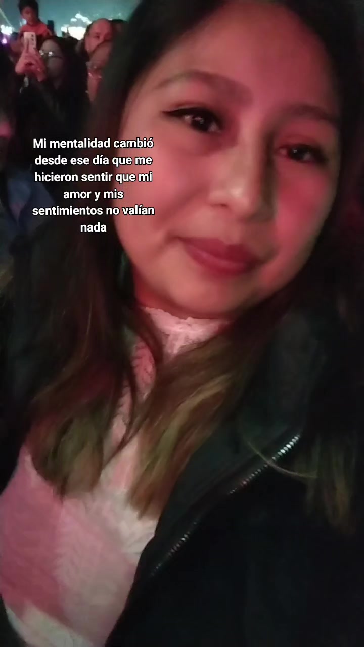 @Arianaplz