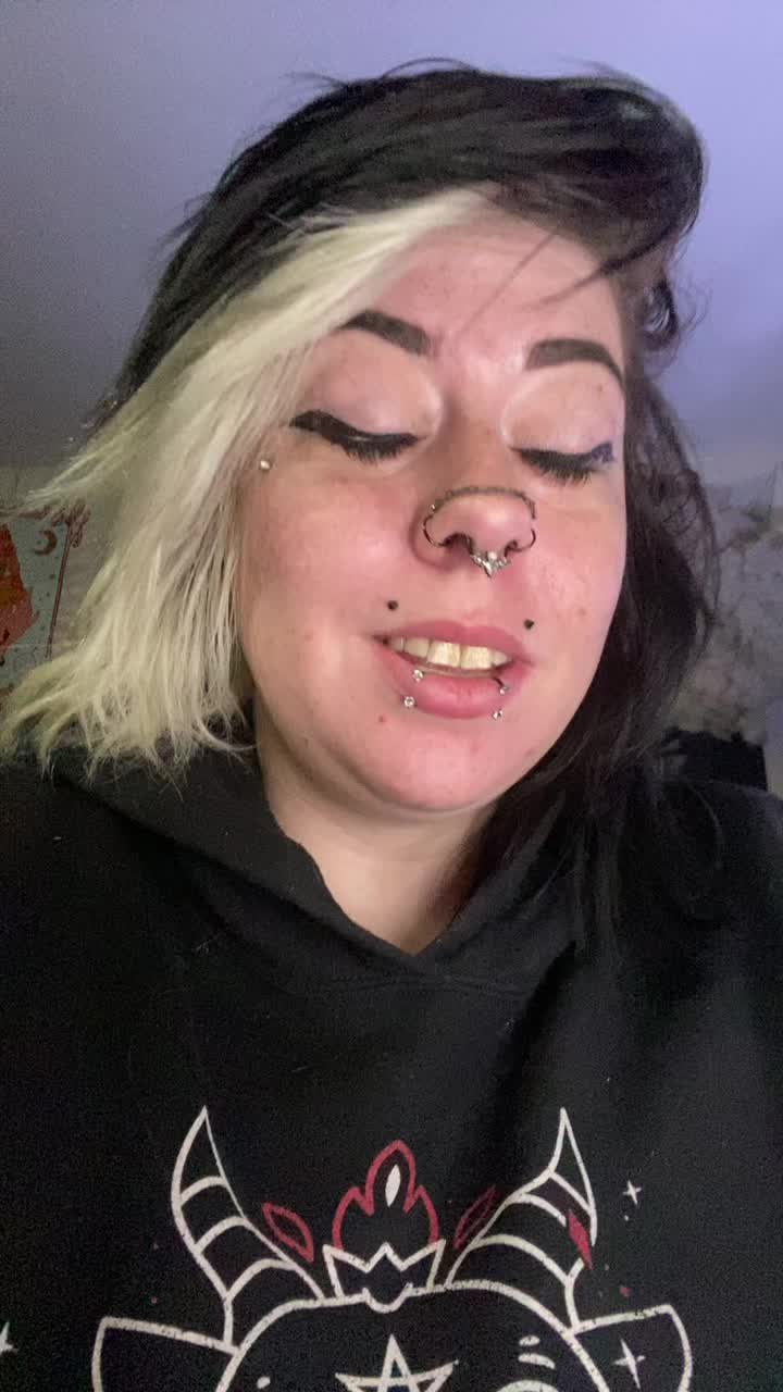 @Stfuitscourtney🦇