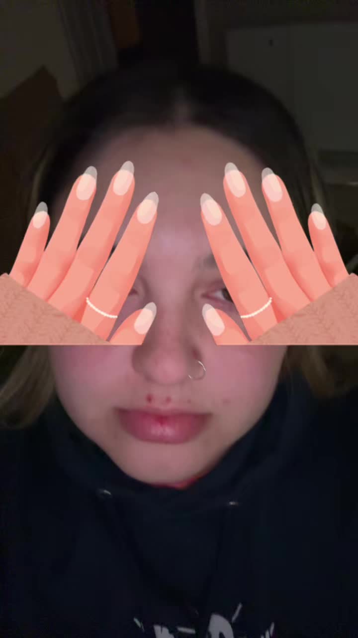 @mo
