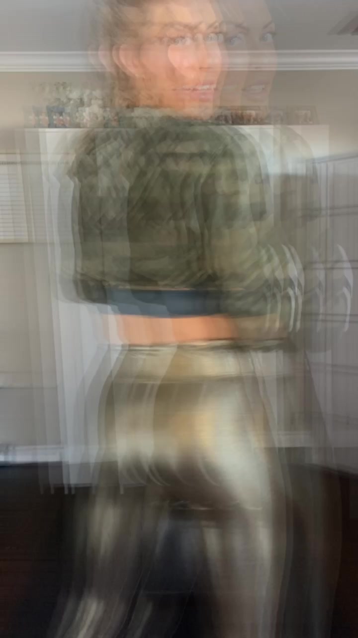 @shaniesmash