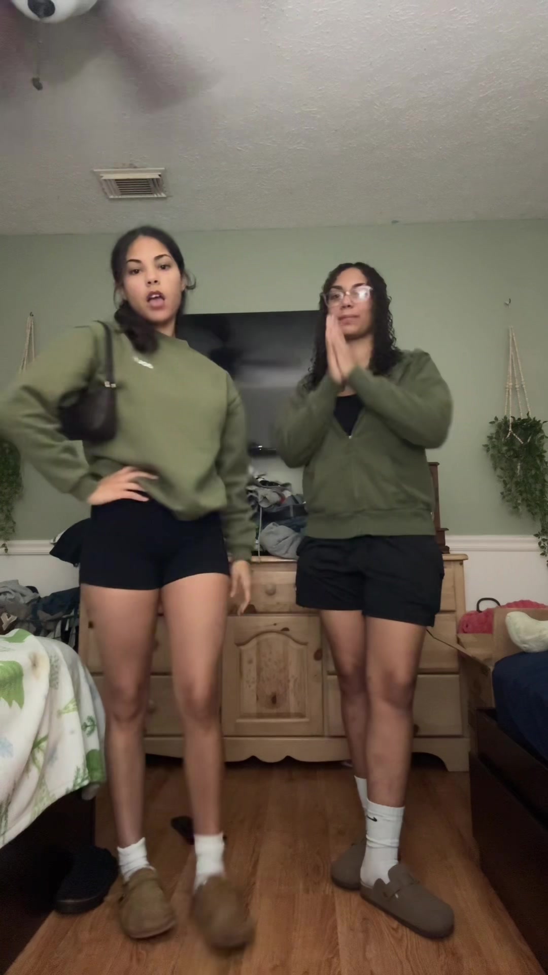 @tara