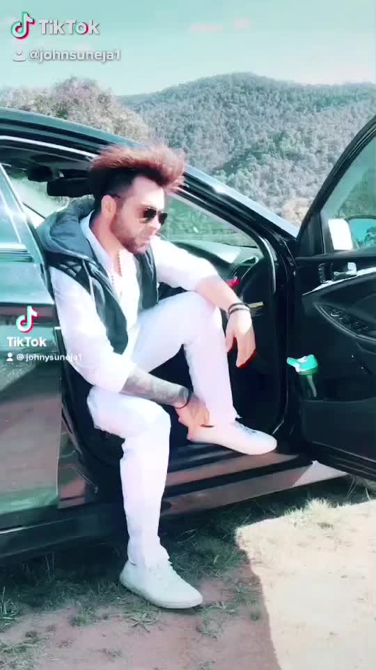 @johny Johny