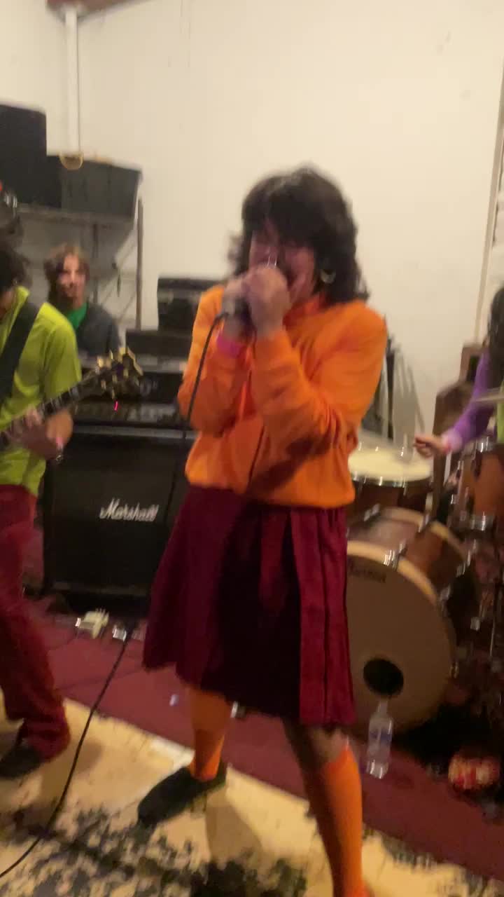 @adelyn🏳️&zwj;⚧️
