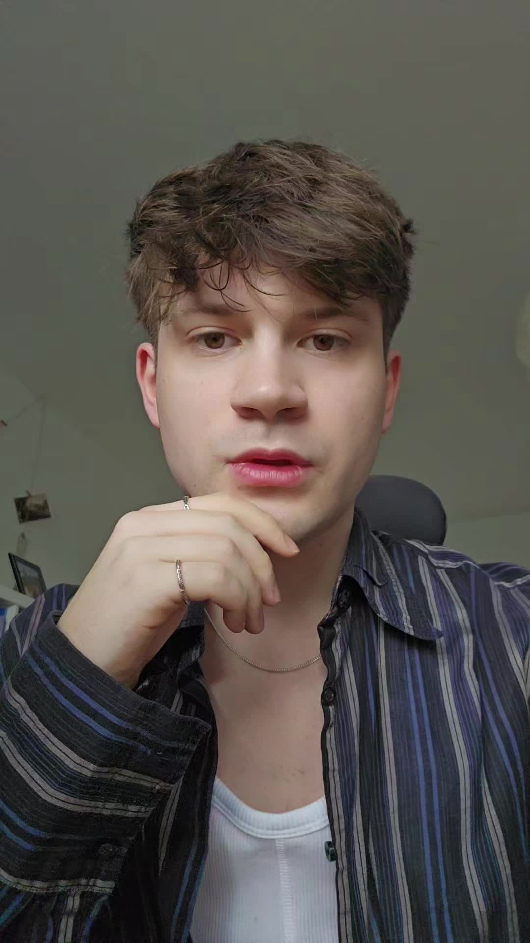@hstry.simon