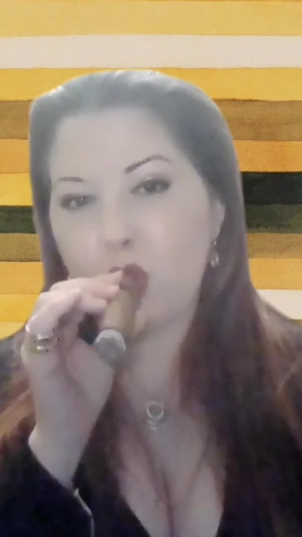@thecigardiva