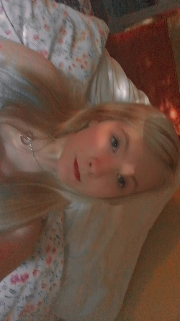 @Siennaisbored2