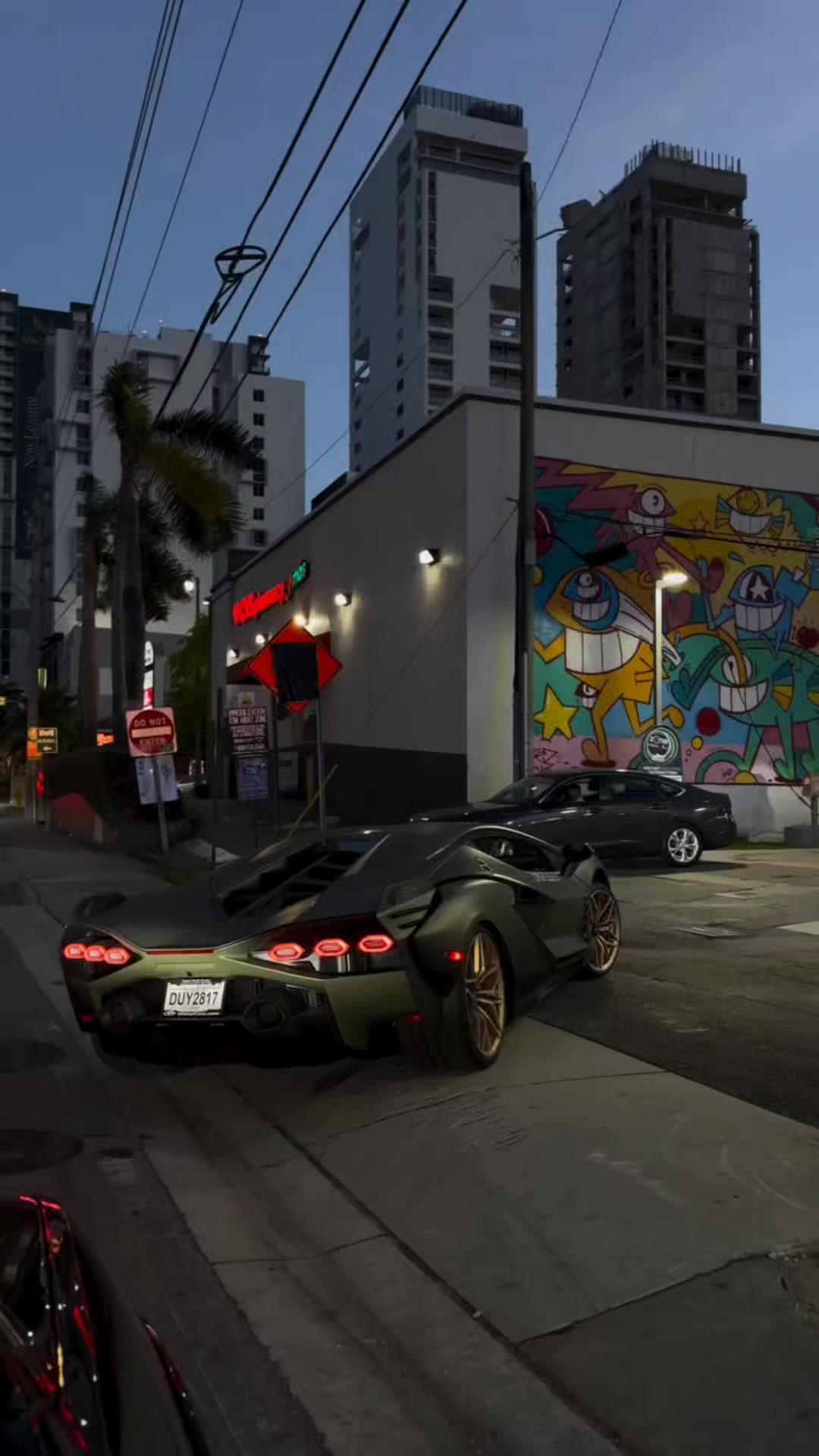 @𝚂𝚛.cars