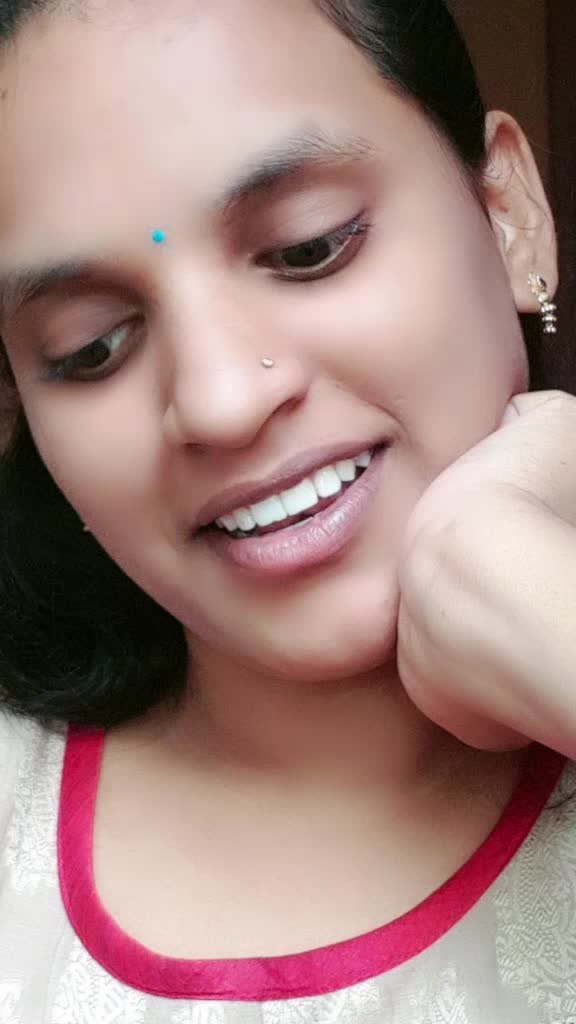 @👑Gayathri Reddy👑