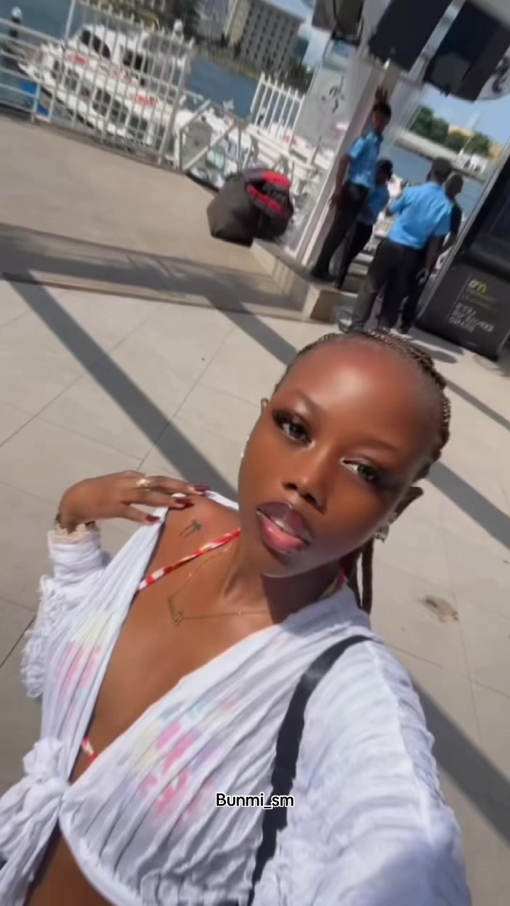 @Bunmi ✨ | Corporate Girlie