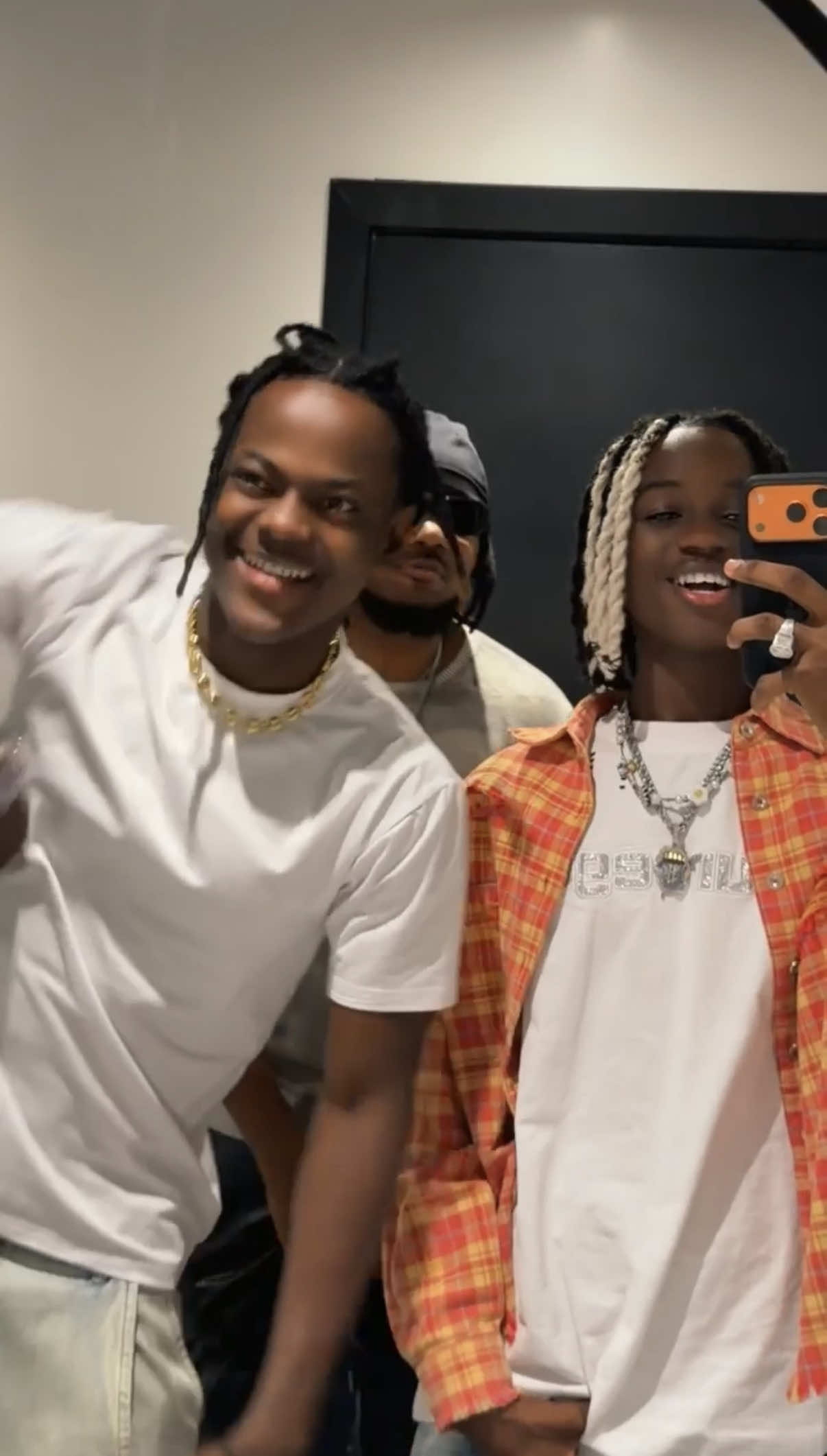 @🔱MĎĎ łę fãmęųx 🔱