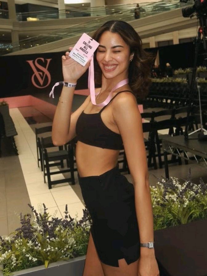 @BellaVS🪽
