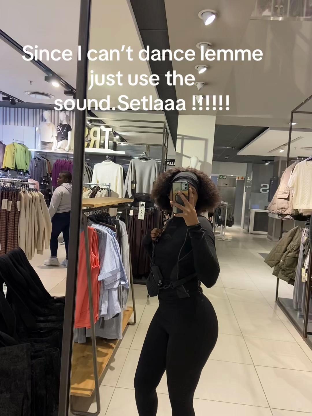 @Roxysibs7