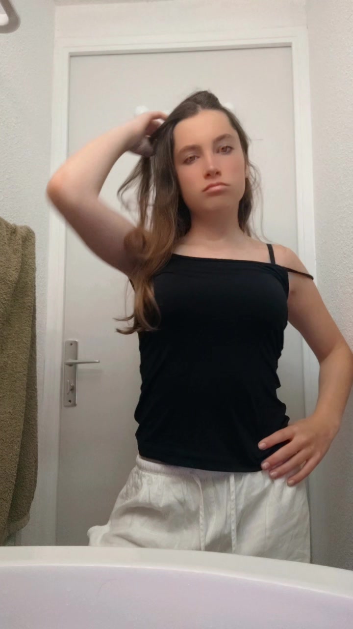 @CHLOE