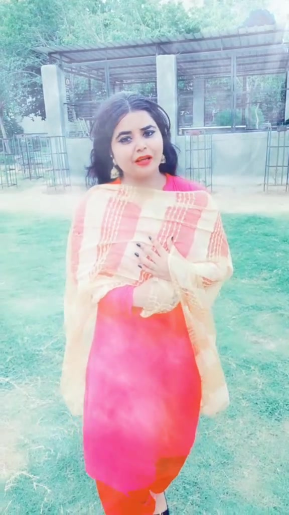 @👑sanjana 😍khanna👑