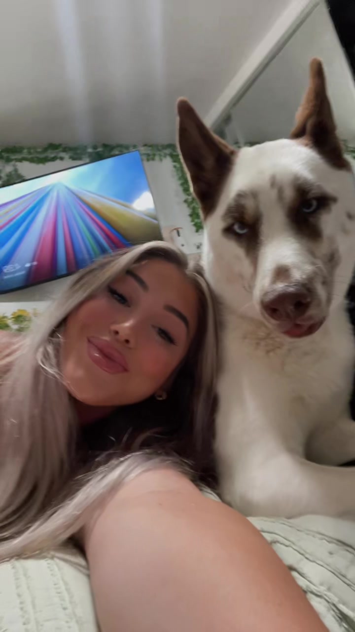 @brookeebell_