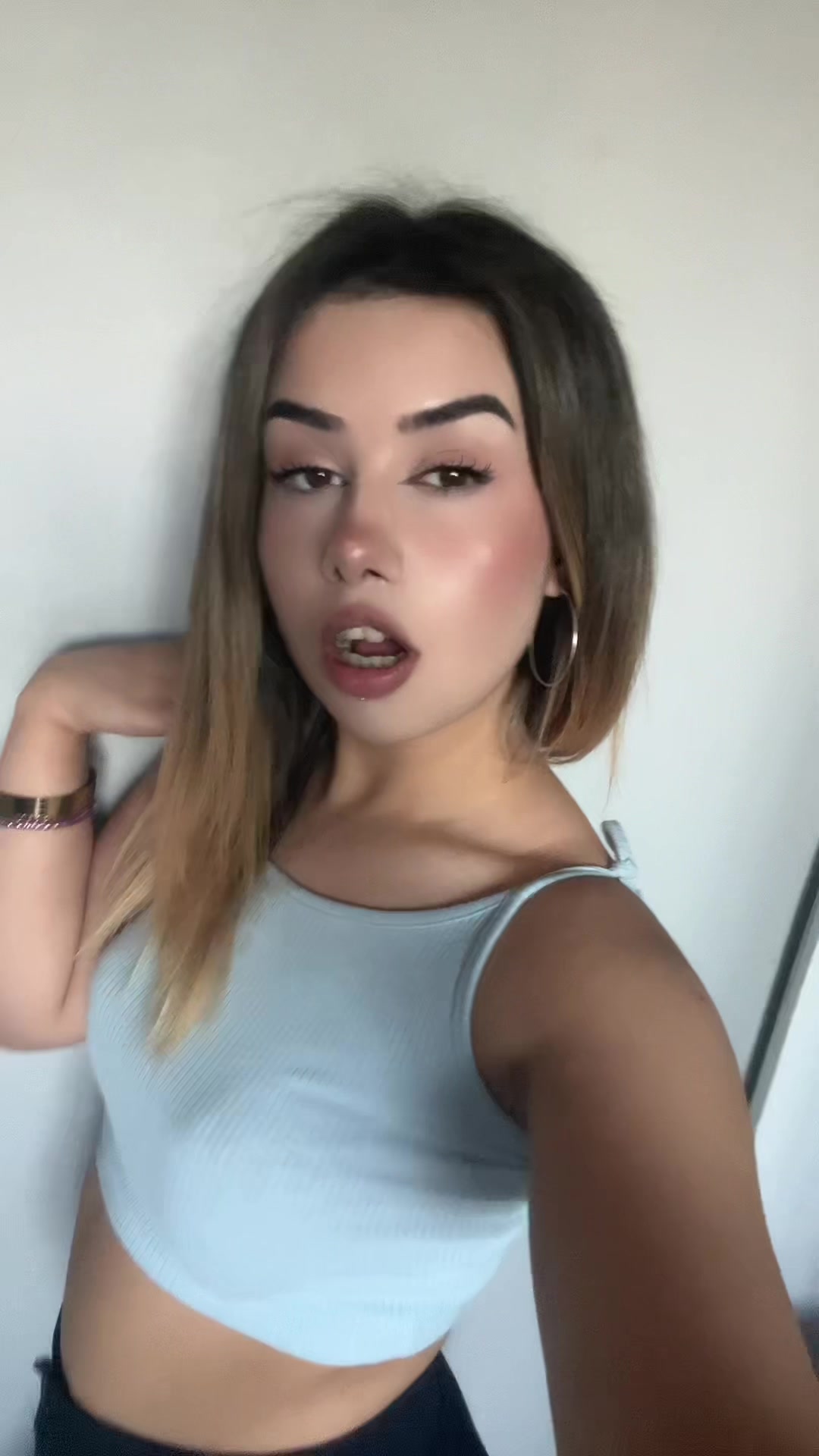 @Elisaa