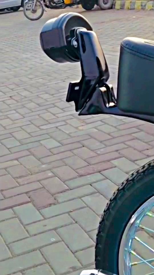 @Awais_._Ahmad ☑️