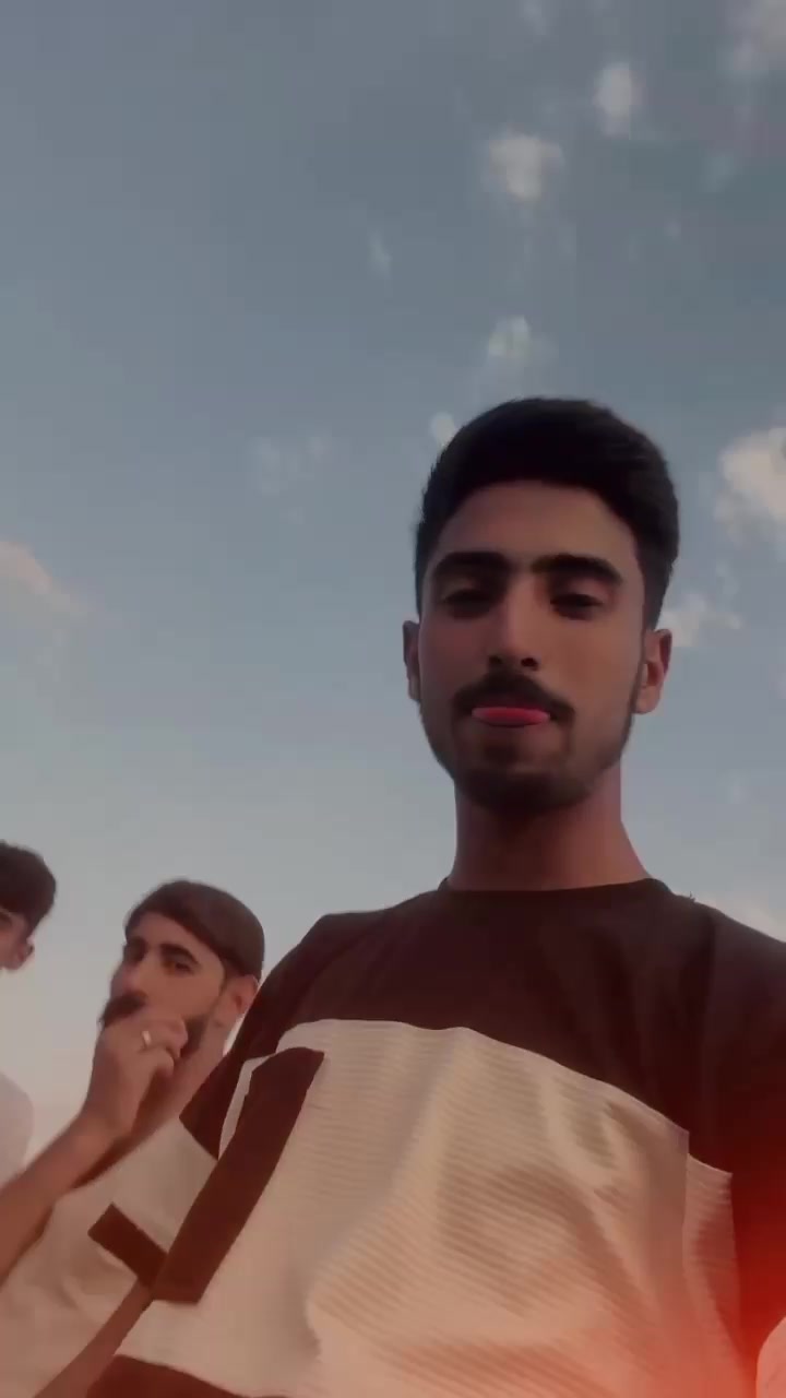 @UمA R
