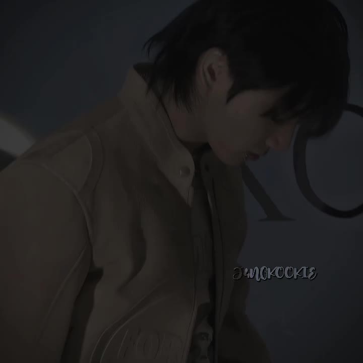 @⟭⟬⁷