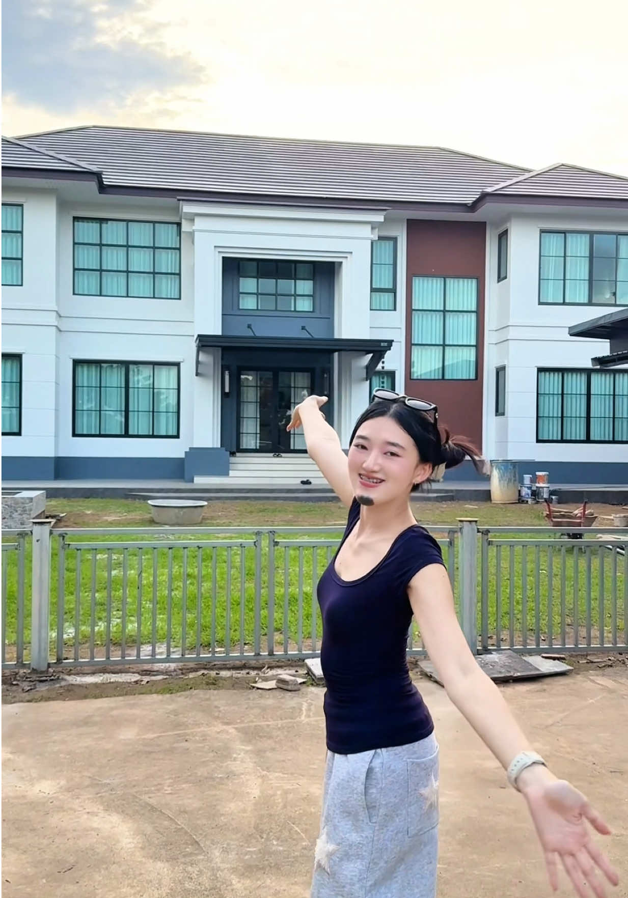 @อาลี่ก๋ง.&ensp;( 5.2 M ) 🪞👸💗🌷✨