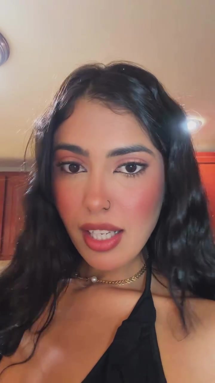 @Vitória Cristina