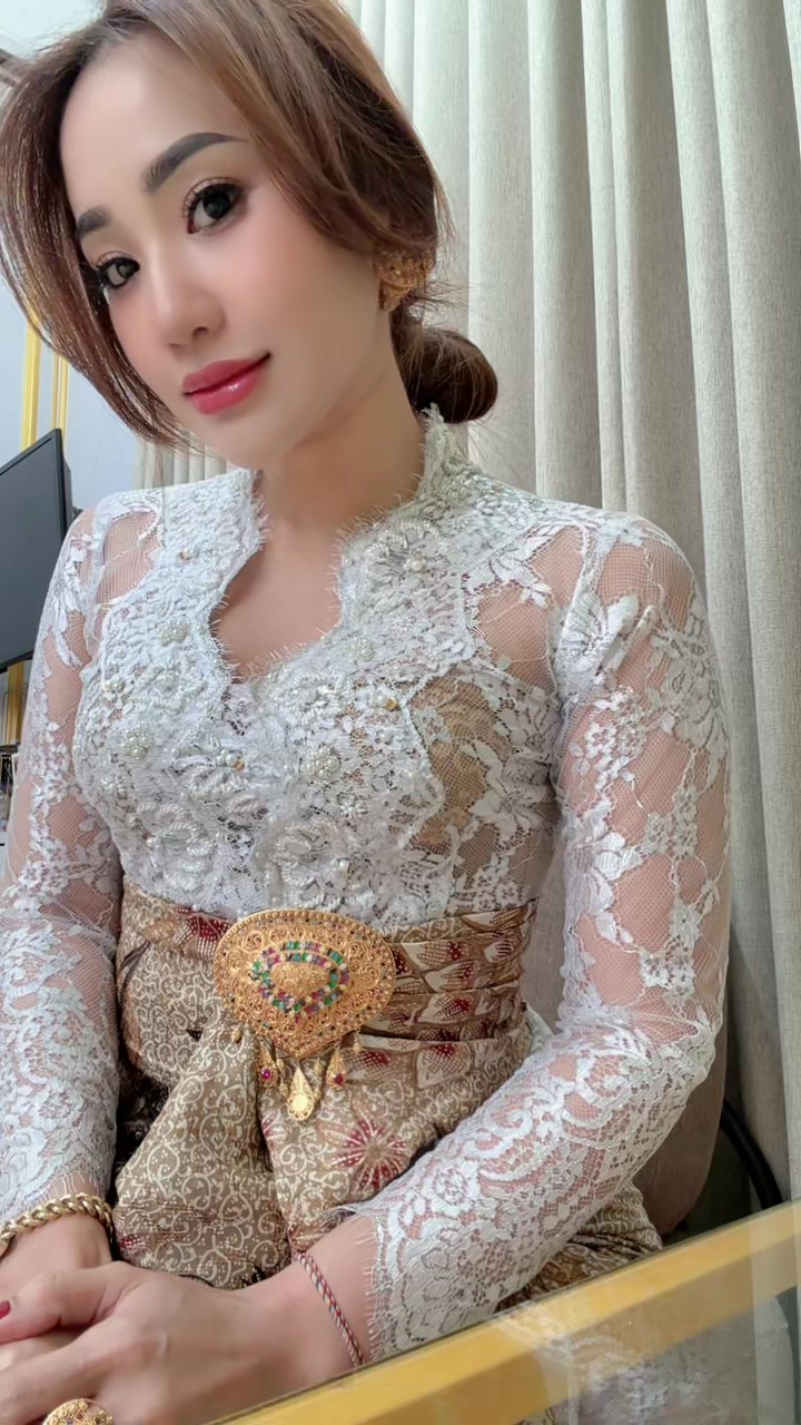 @dewiratihdjelita