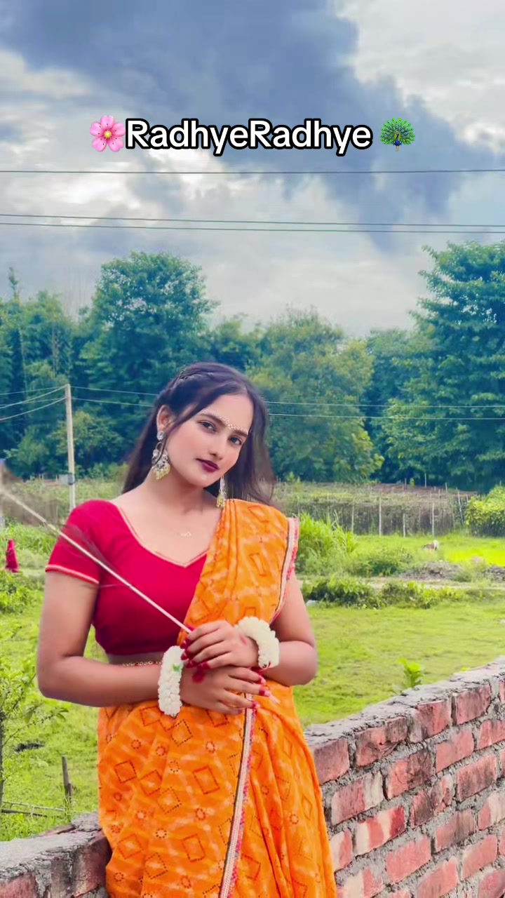 @Yadav girl🔥