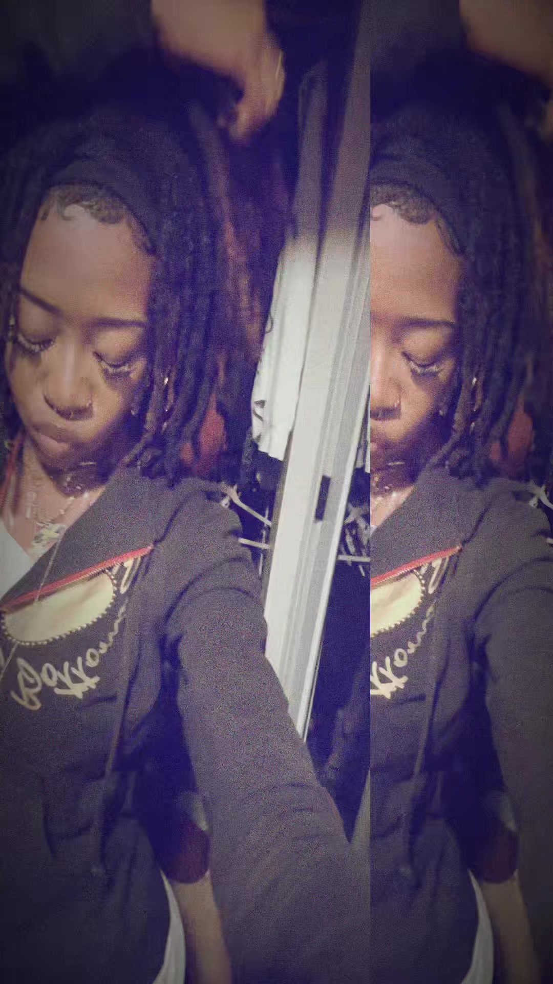 @☥