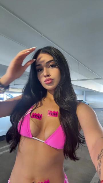 @Ava