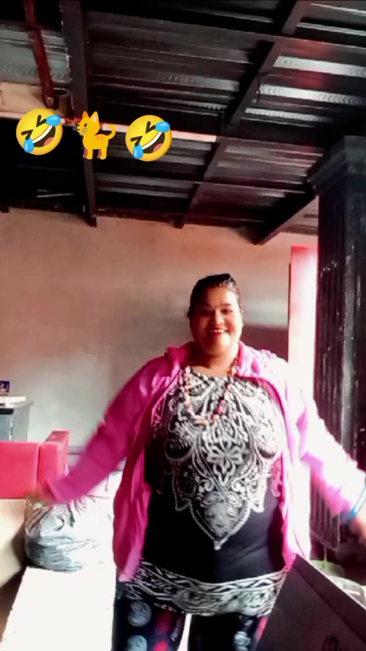 @सानु काे माया🐈️💕