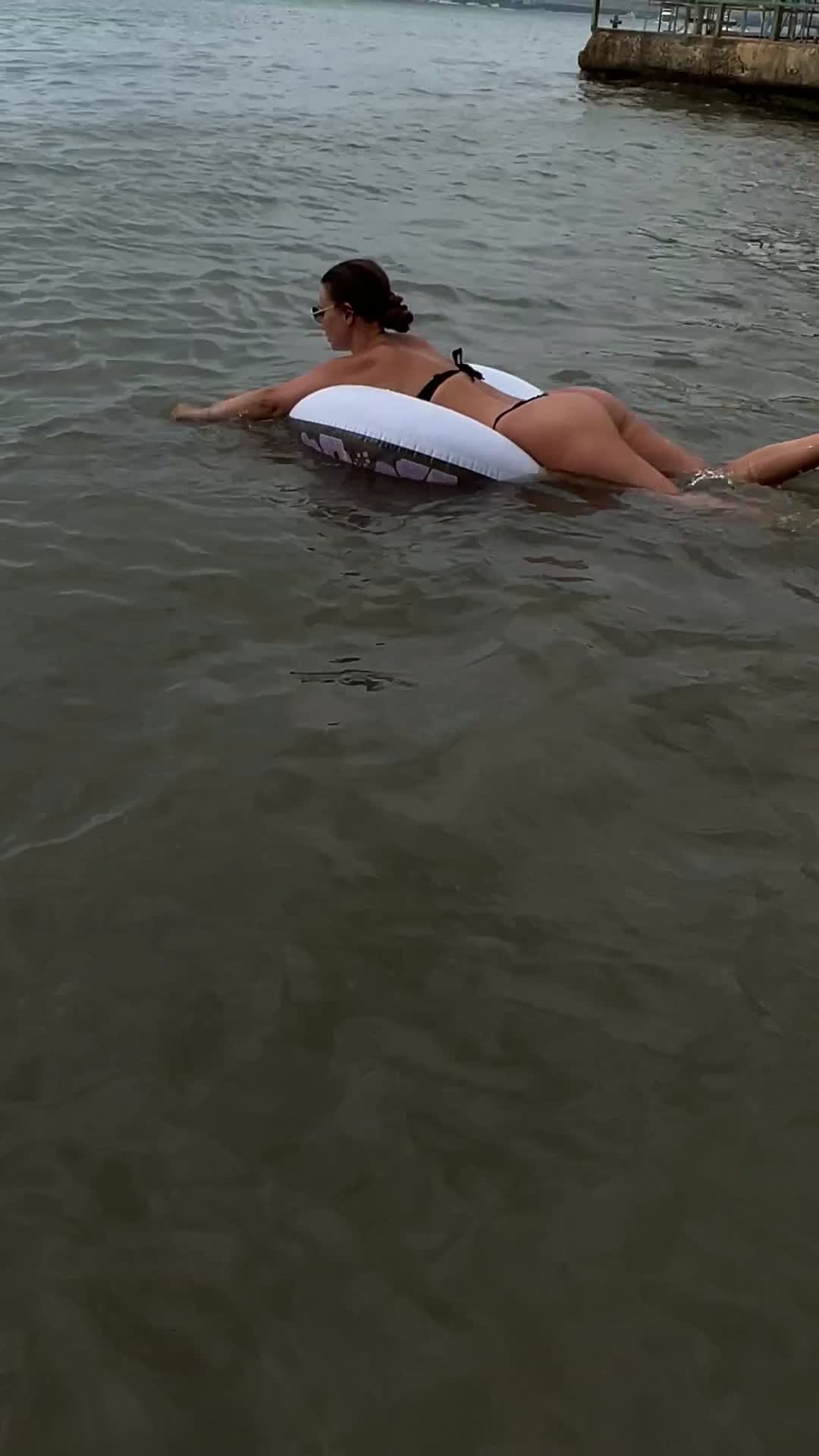 @Женя
