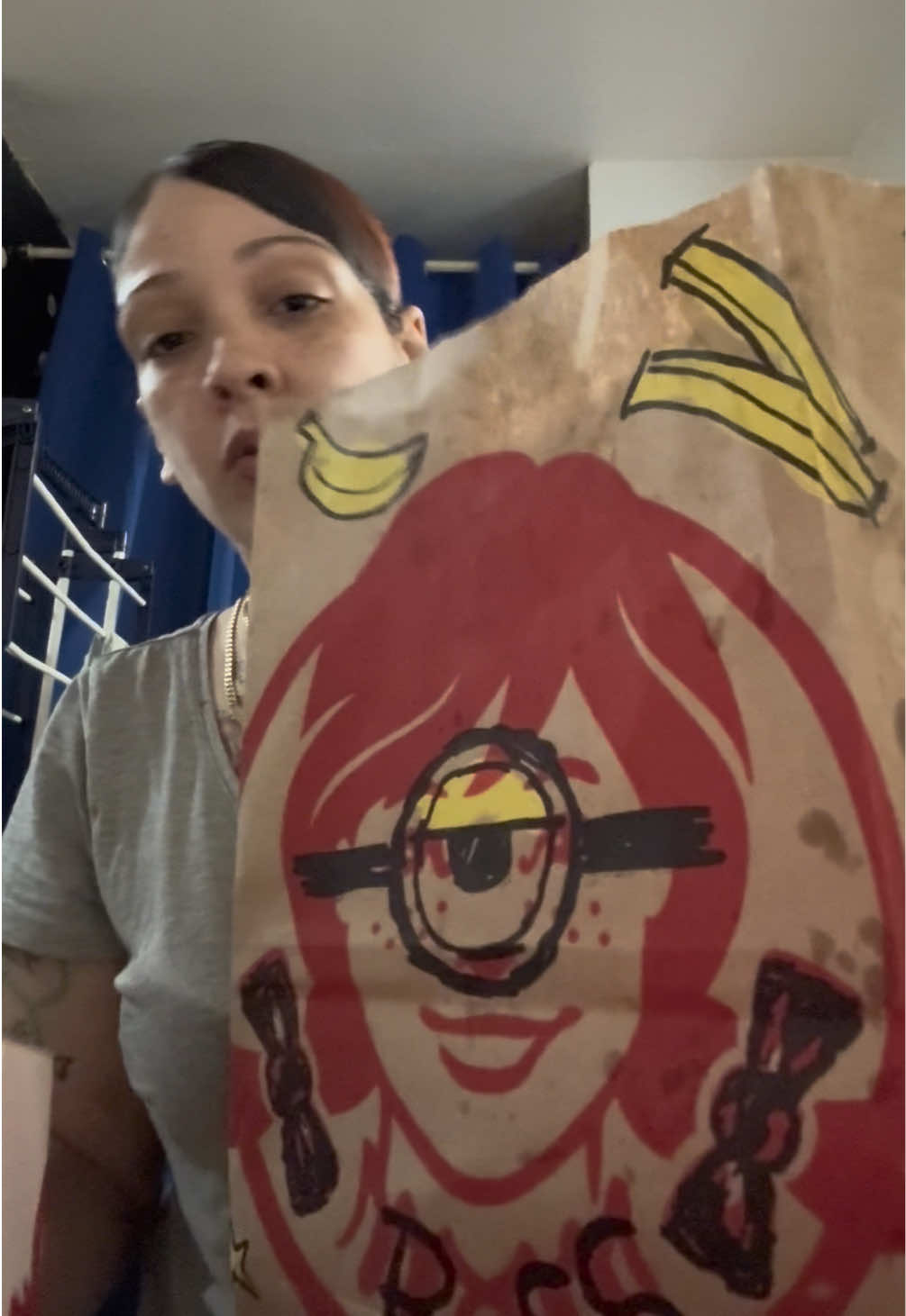 @HoodBarbiie