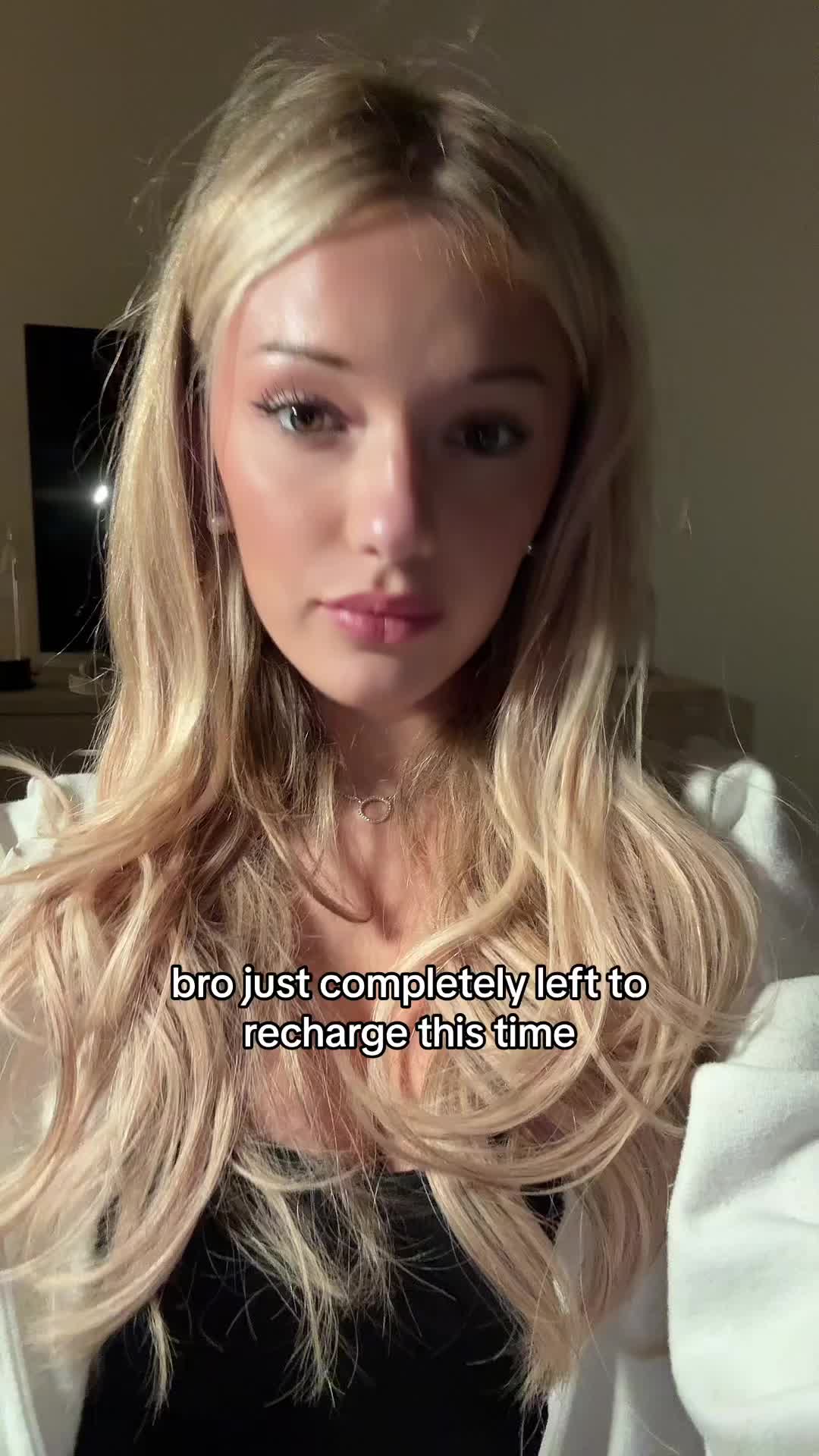 @Breckie_Hilll