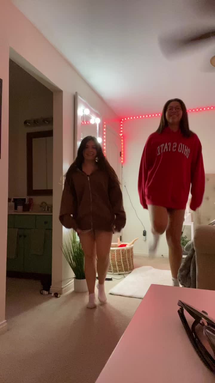 @Bella