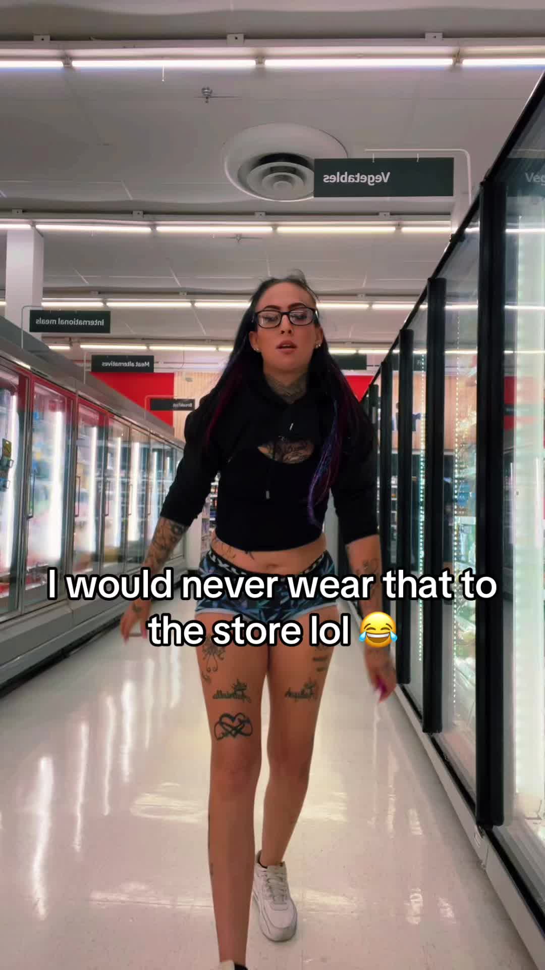 @ғͫʊͦcͭкͪɳͣ Tattedmommy420