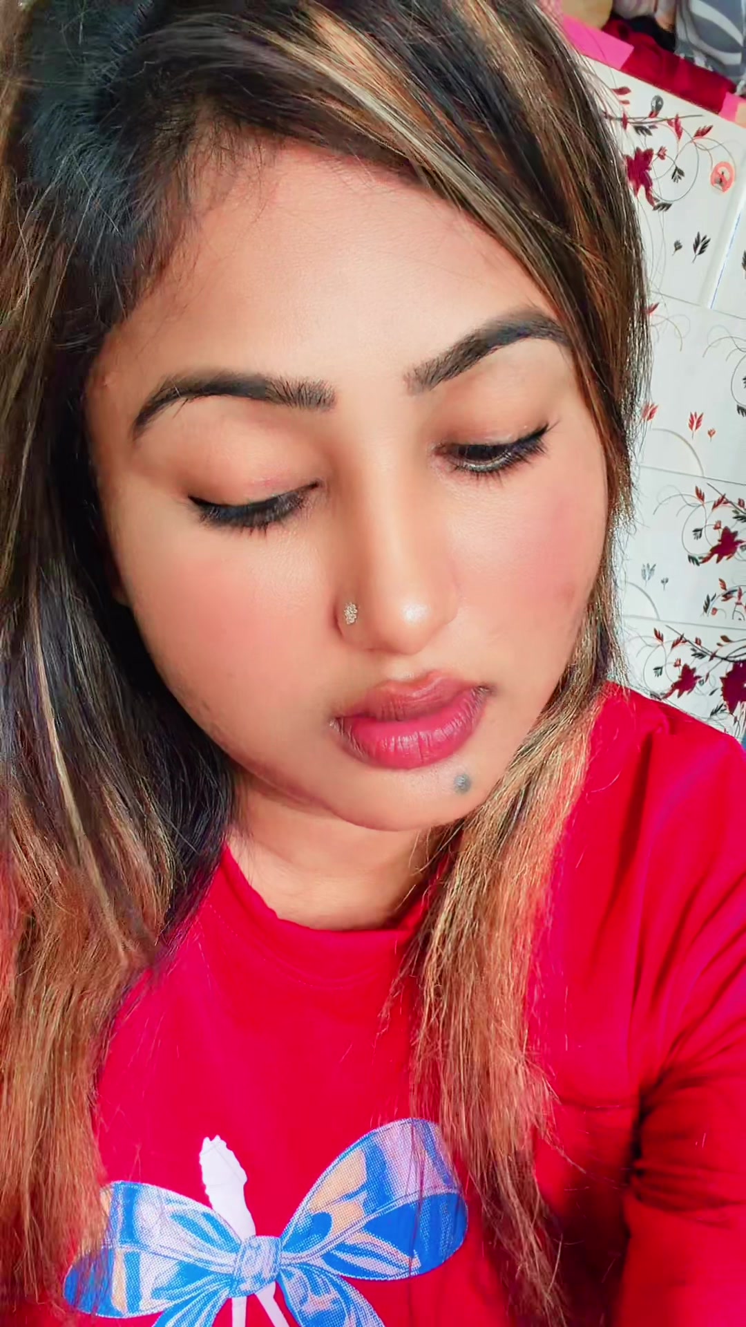 @Riyamoni