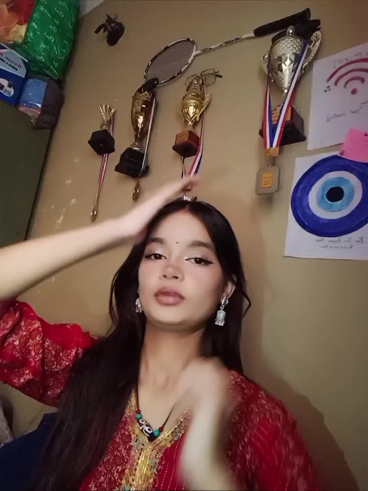 @♪☆𝓚𝓻𝓲𝓼𝓽𝓲☆♪