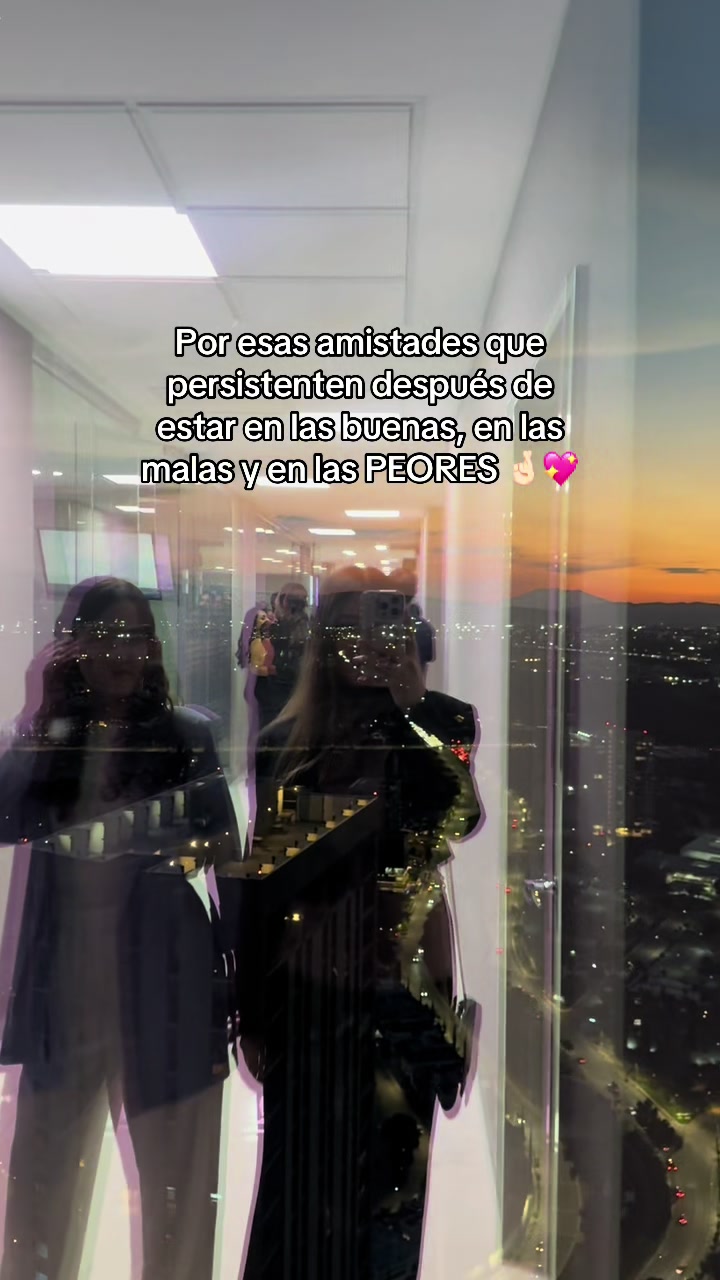 @Dra Julie Vazquez ✨