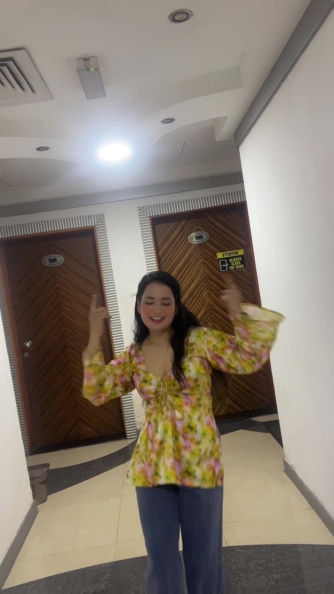 @2003😘