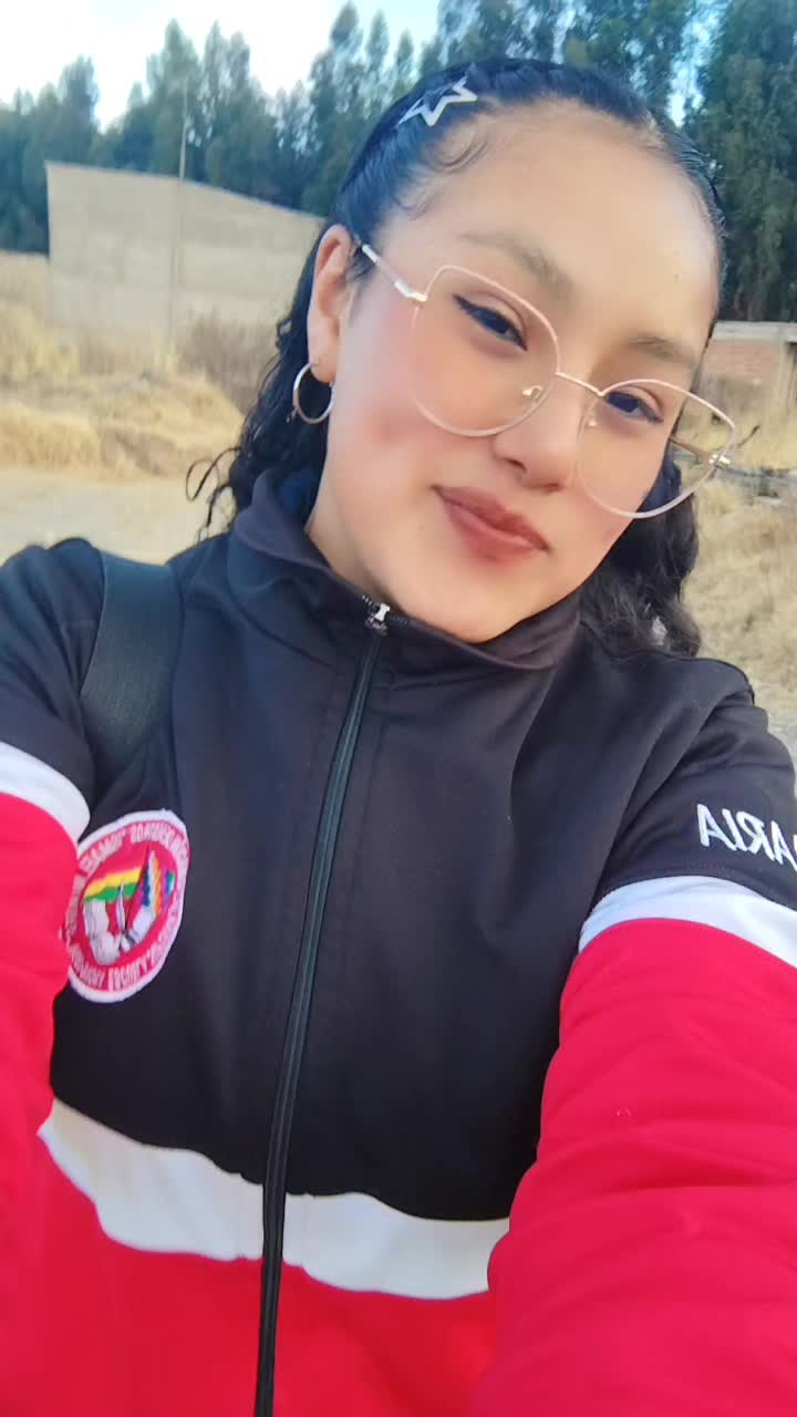 @Lucianachambivalero