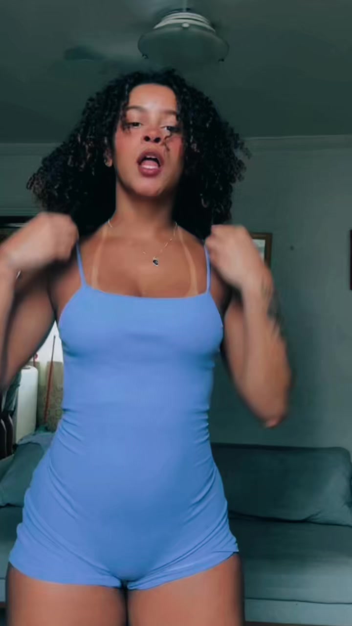 @L&iacute;via Trindade