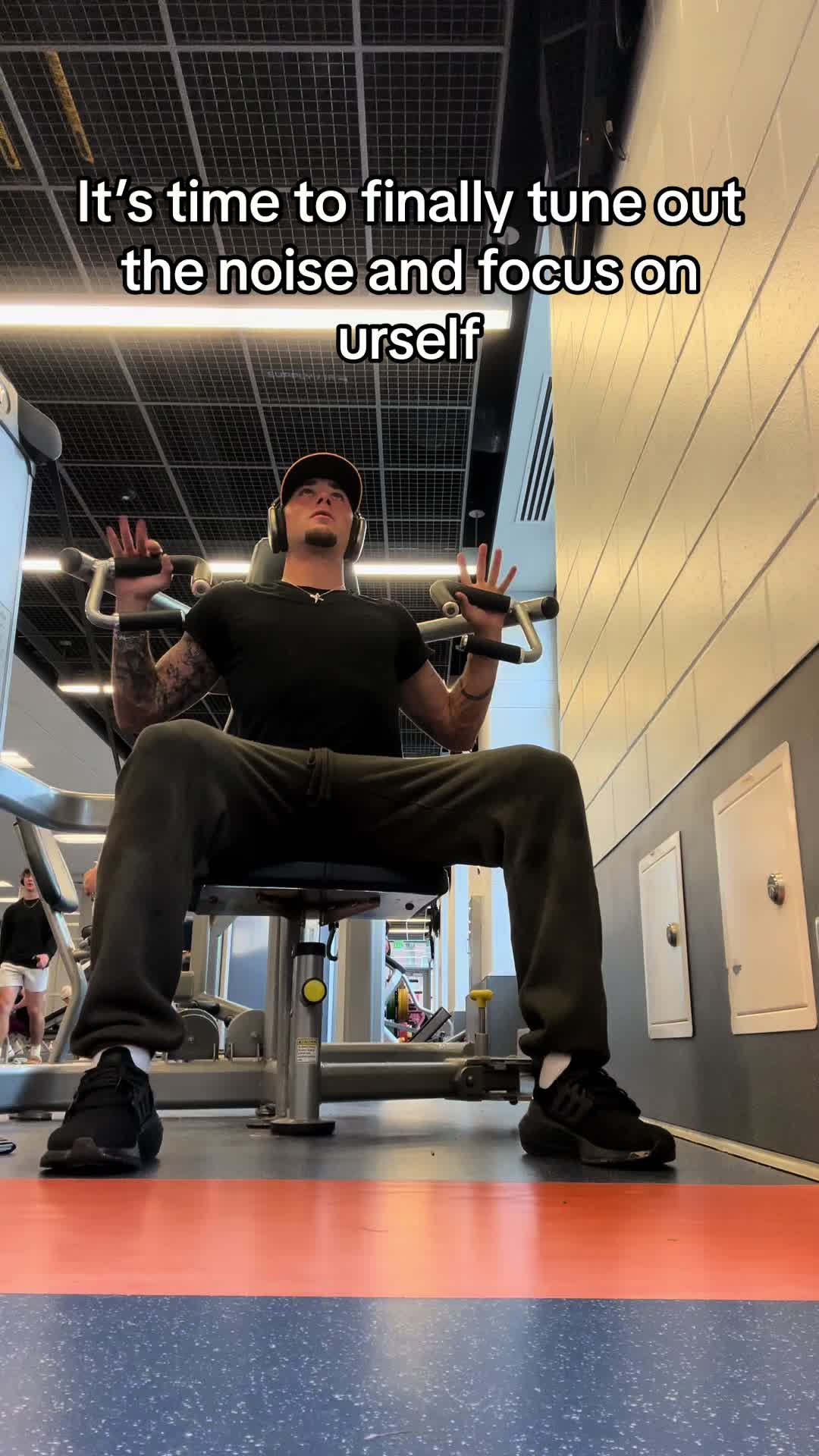 @🧝🏼