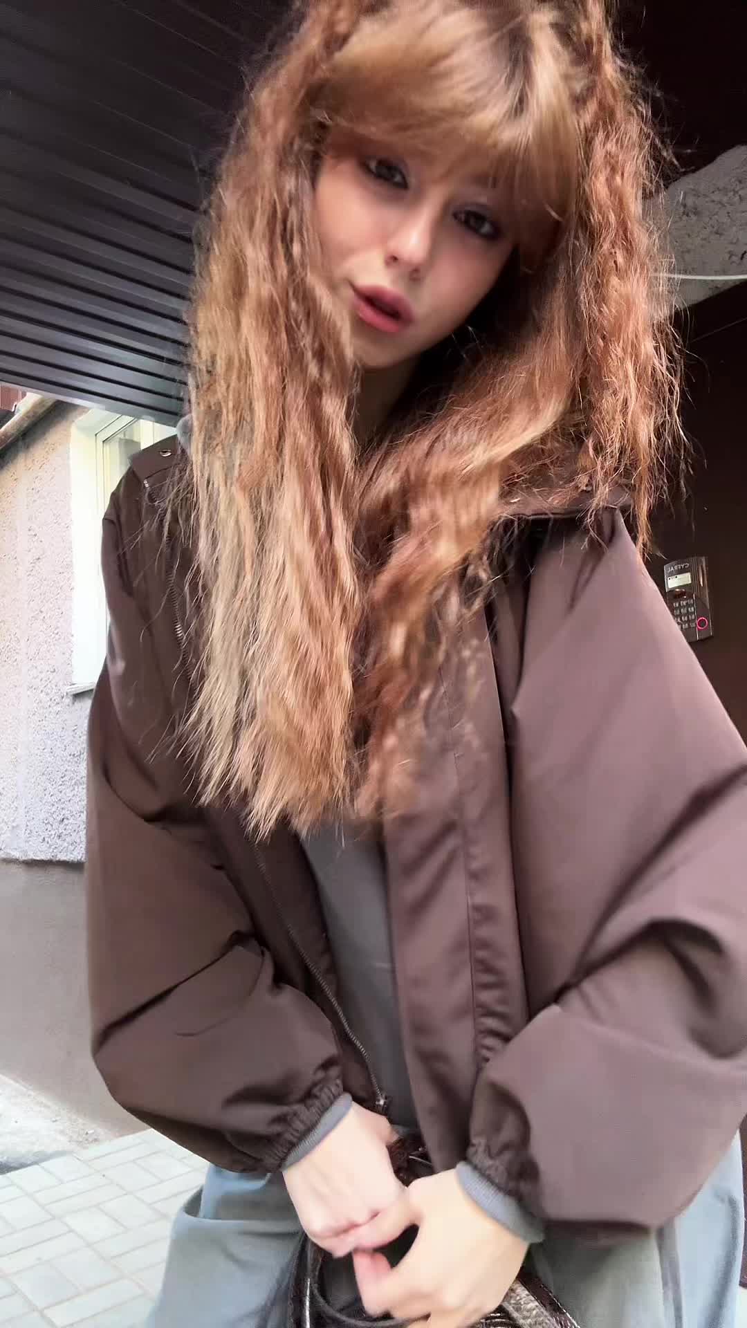 @Контик